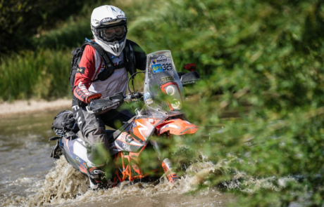 Bosnia Rally 2024 Wasserdurchfahrt Renate KTM 690R